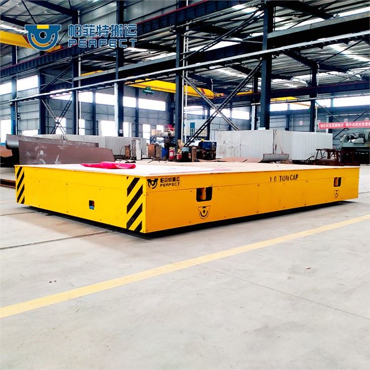 Xe đẩy vận chuyển đường sắt bằng pin để xử lý thanh thép trong nhà máy
